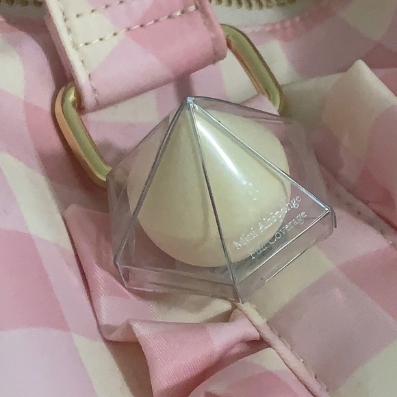 Base Blue Make Up Sponge - Picture 3 of 4